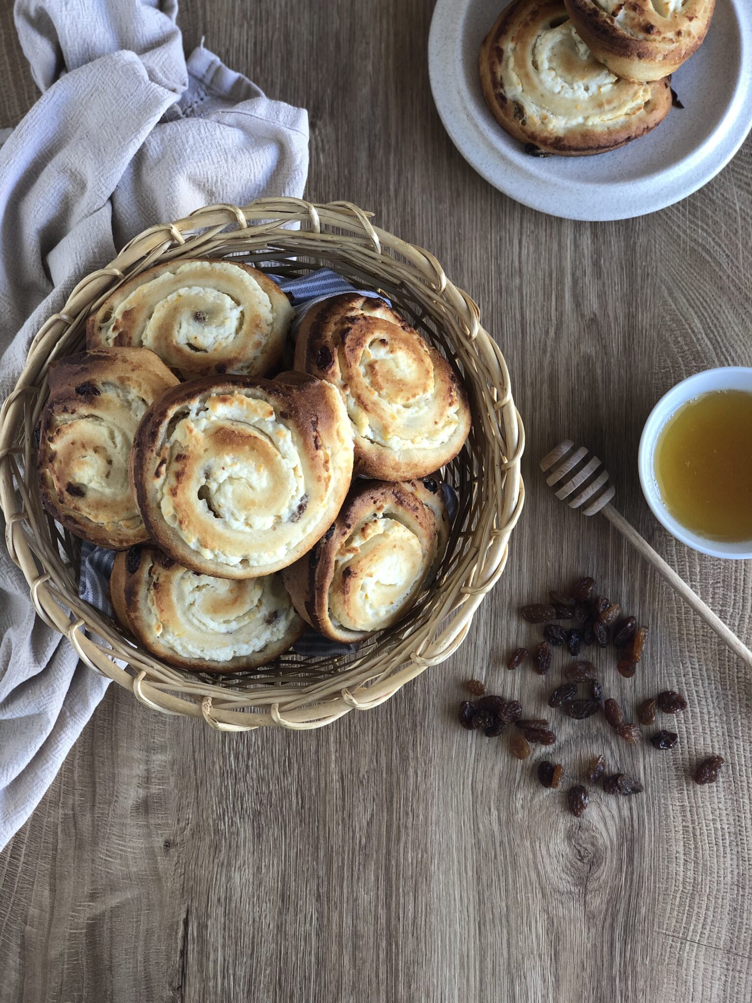 Girelle Con Ricotta Arancia E Uvetta - Il Cucchiaio Saporito